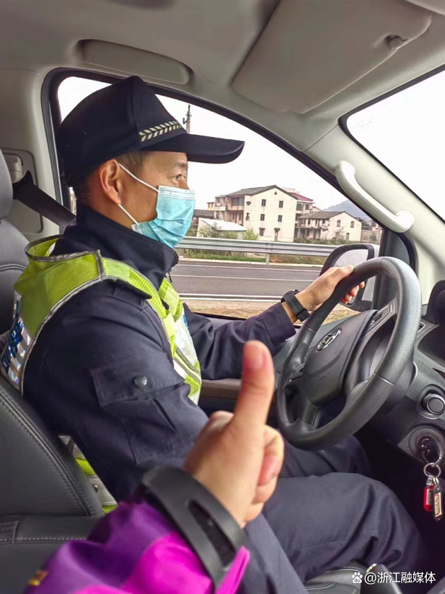 lol皮肤购买-关于德甲赛程吃紧;浙江稠州赛后扳平良机;更衣室稳定;临场指挥获称赞的信息